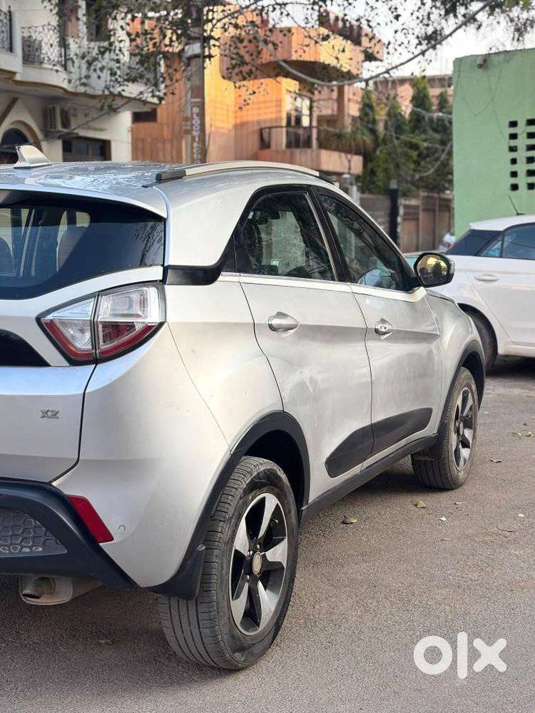 Tata Nexon 1.2 Revotron Xza Plus, 2018, Petrol