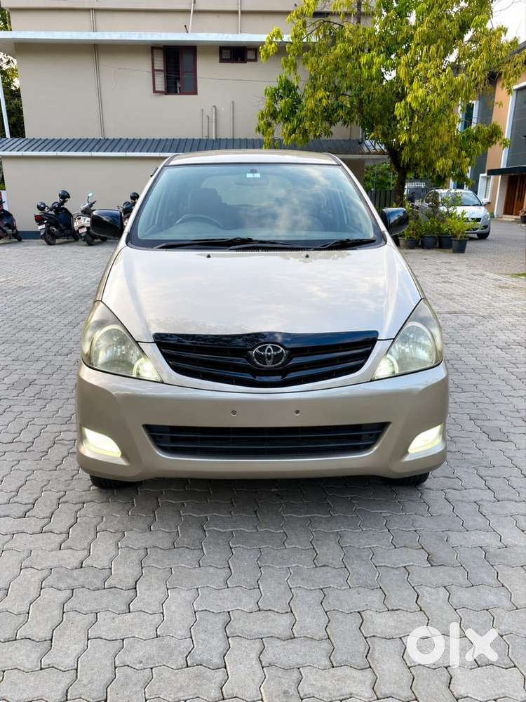Toyota Innova 2.0 Diesel 2010