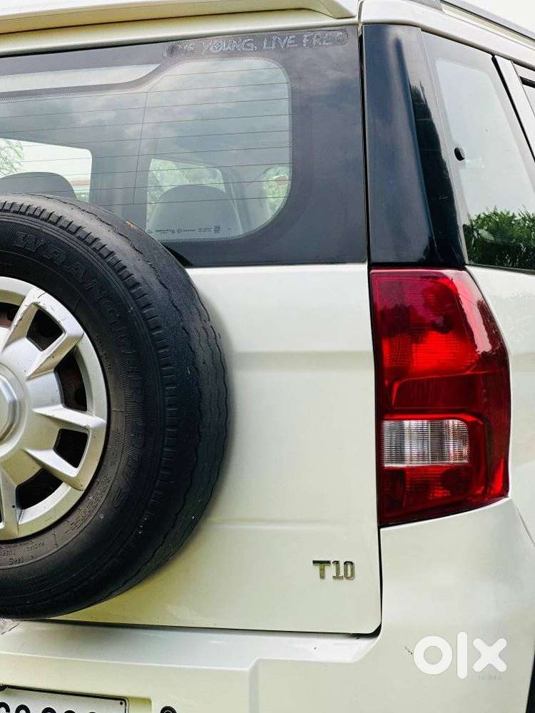 Mahindra Tuv 300 T10, 2020, Diesel