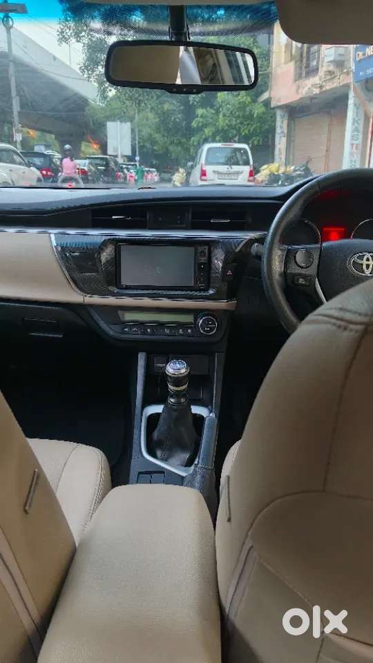 Toyota Corolla Altis 1.8 G, 2015, Petrol