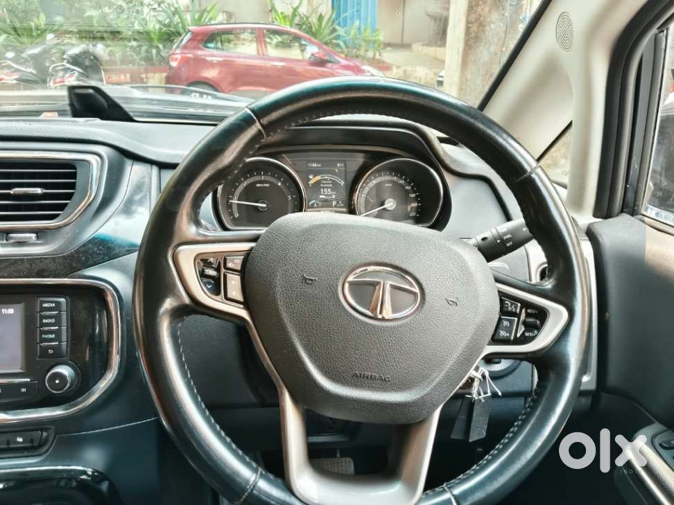 Tata Hexa 2.2 Xta 4x2 7 Str, 2017, Diesel