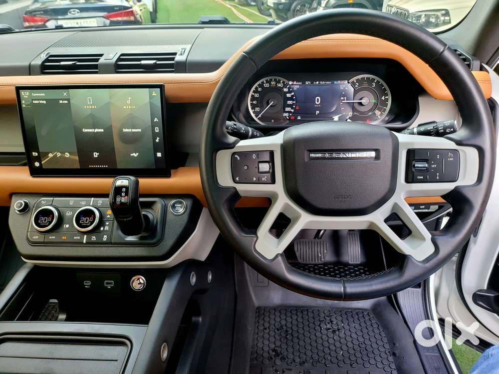 Land Rover Defender 3.0 L 130 Hse, 2023, Diesel
