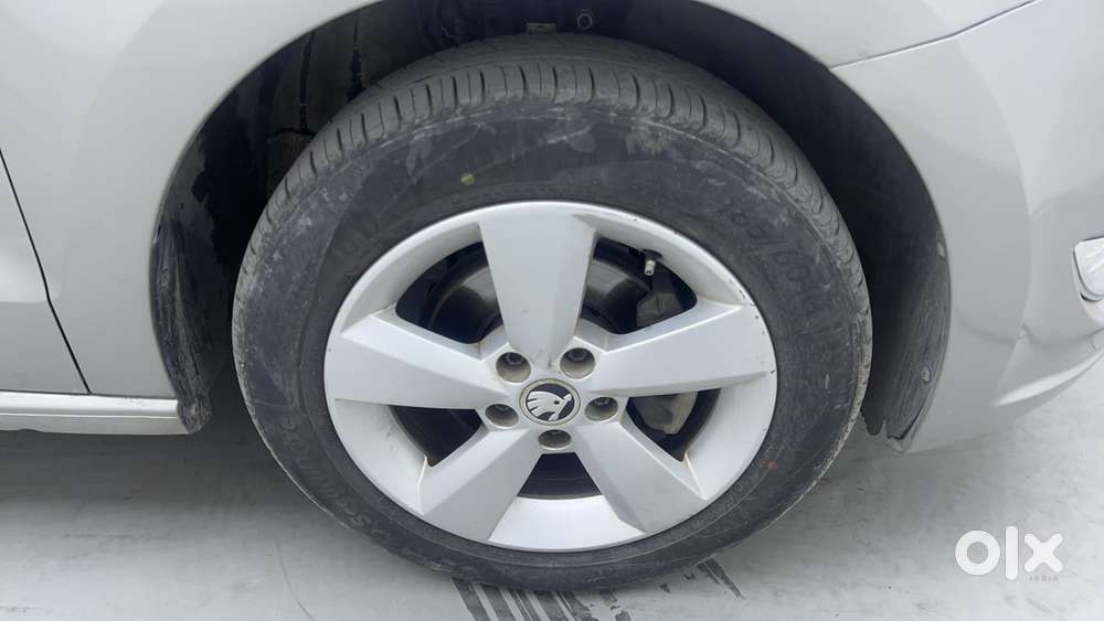 Skoda Rapid [2016-2021] 1.6 Mpi Style Plus, 2015, Petrol