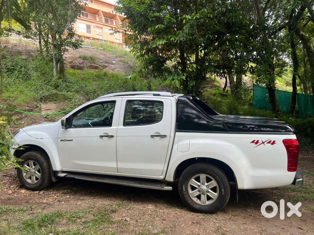 Isuzu D-max V-cross High End With Pure Leather Seats