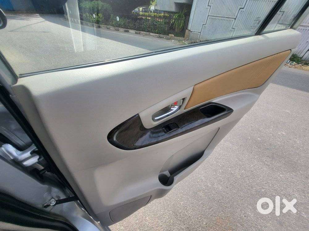 Toyota Innova 2.5 Z Diesel 7 Seater, 2014, Diesel