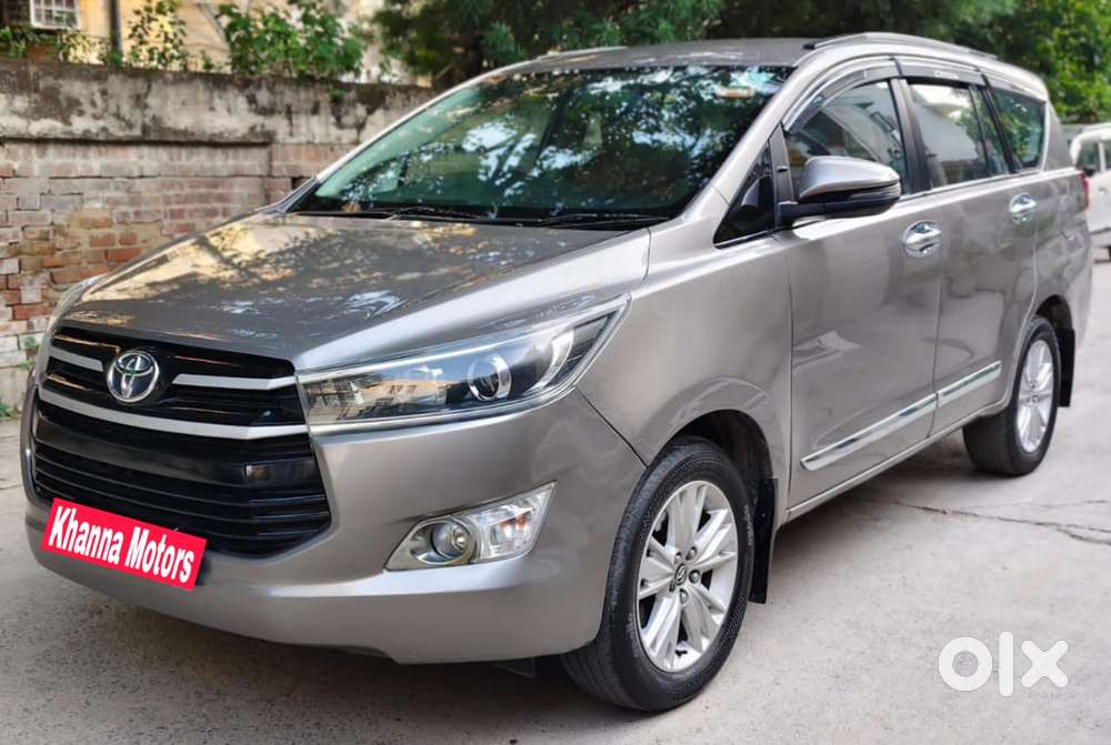 Toyota Innova Crysta 2.4 G Mt 8s, 2018, Diesel