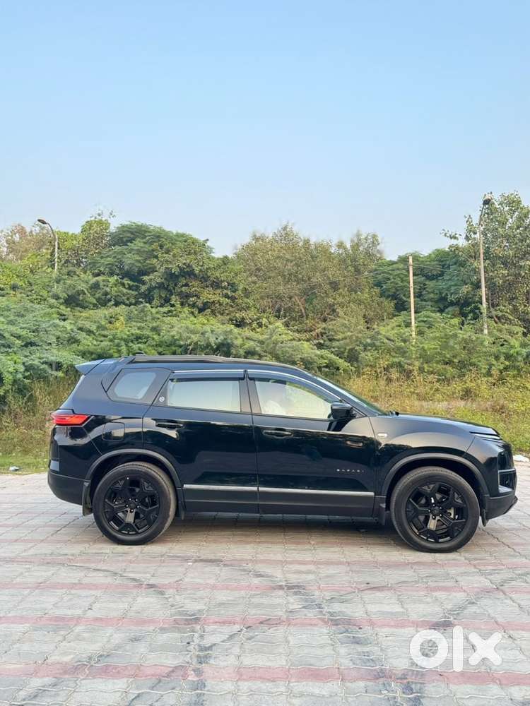 Tata Safari Accomplished X Plus 7 Str Dark Edition, 2024, Diesel