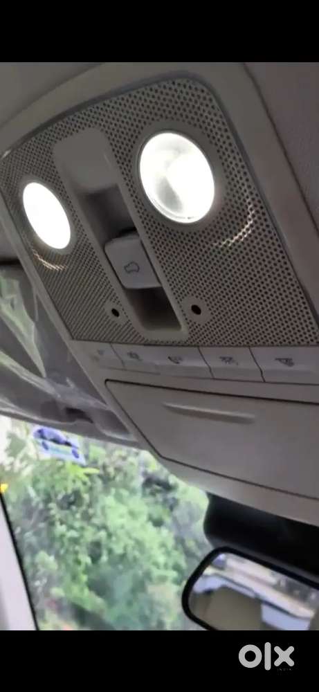 Mahindra Xuv700 Petrol 2023