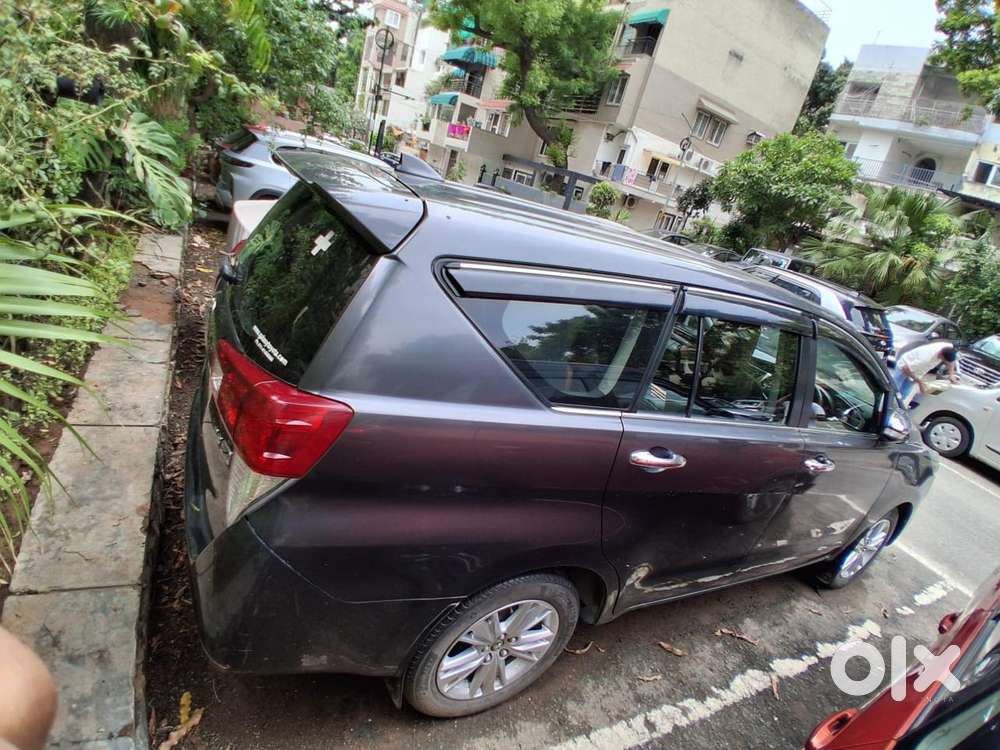 Toyota Innova Crysta 2.8z Automatic, 2016, Diesel