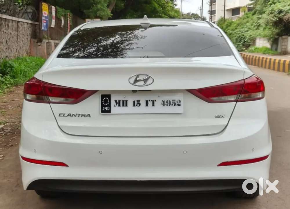 Hyundai Elantra 2017 Diesel 108000 Km Driven