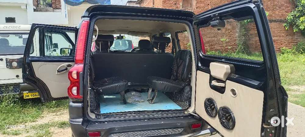 Mahindra Scorpio Classic 2.2 Diesel 2023