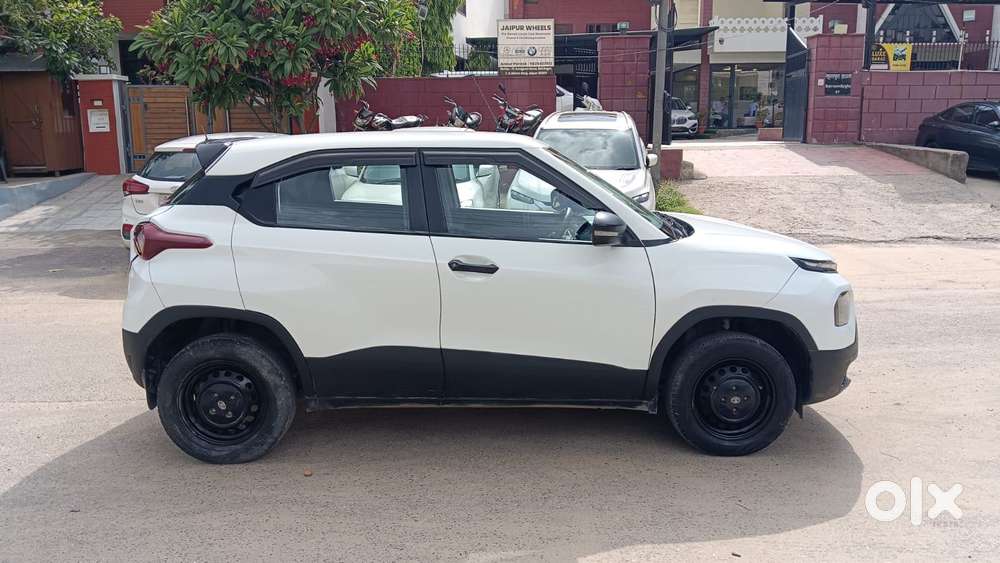 Tata Punch Pure, 2022, Petrol