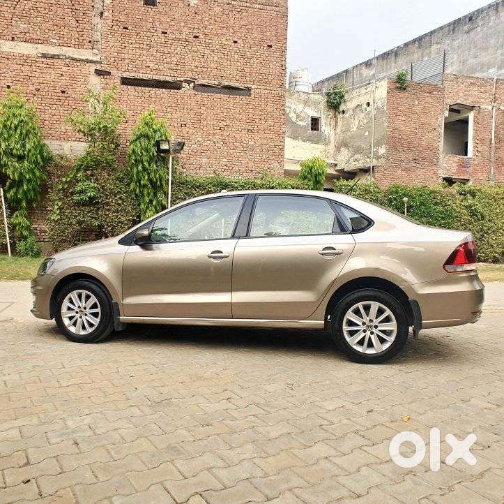 Volkswagen Vento 1.2 Tsi Highline At, 2015, Petrol