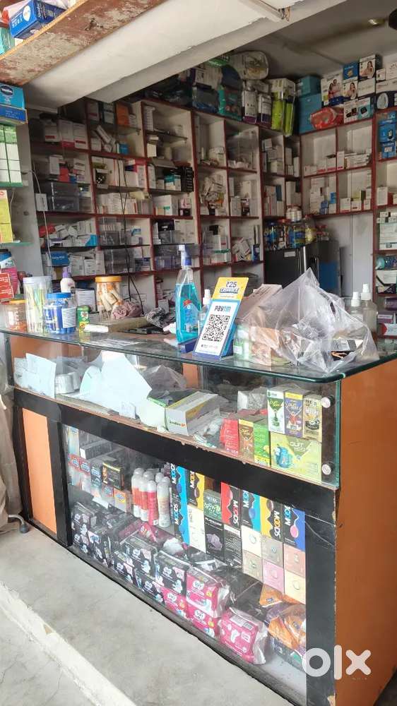 Cosmetic counter