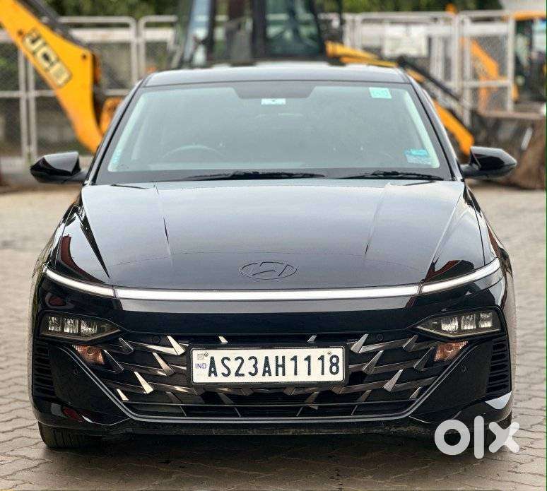 Hyundai Verna 1.5 Sx Petrol Mt, 2023, Petrol