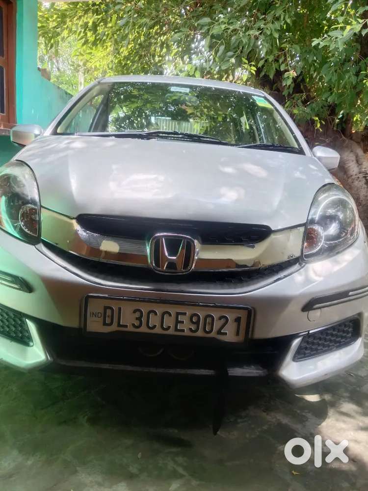 Honda Mobilio Diesel 2016 Model Tyre 95% Condition Better