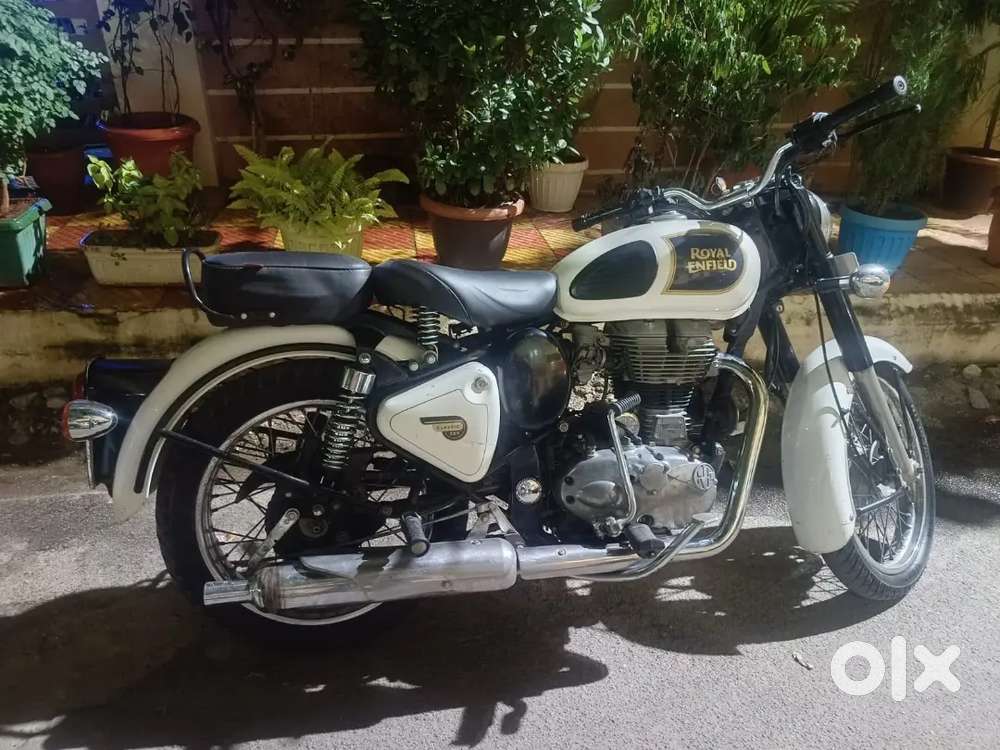 Royal Enfield Classic 350 Bs4 White Colour Royal Enfield Bullet