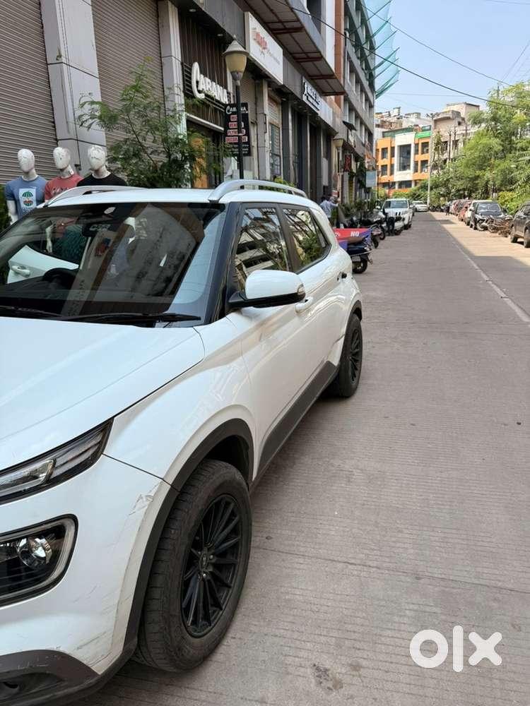 Hyundai Venue Diesel 2021