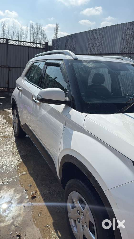 Hyundai Venue 2022 Petrol Well Maintained