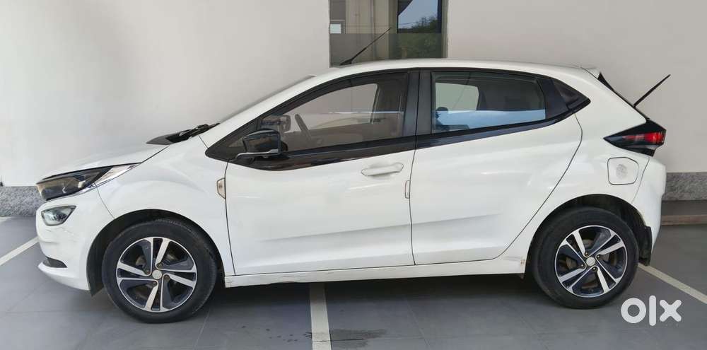 Tata Altroz 1.2 Xz Urban Petrol, 2022, Petrol
