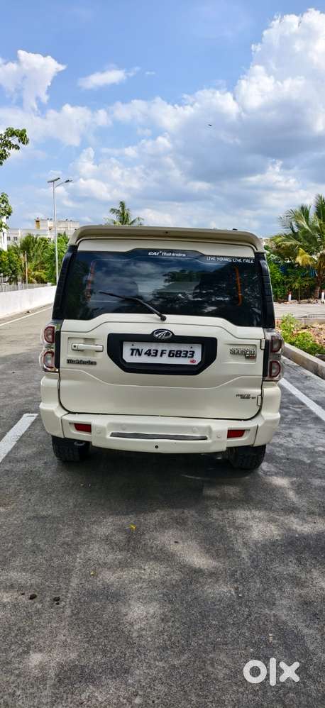 Mahindra Scorpio S10, 2015, Diesel