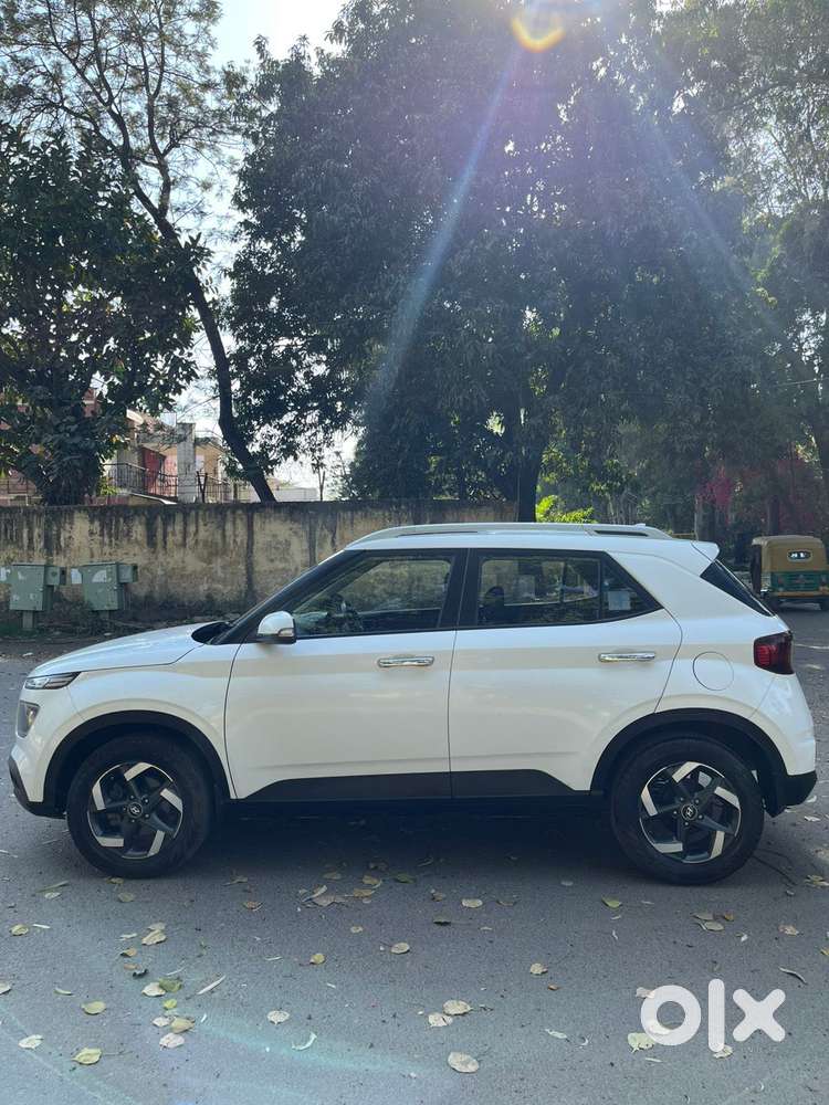 Hyundai Venue 1.0 Sx (o) Turbo Dct, 2019, Petrol