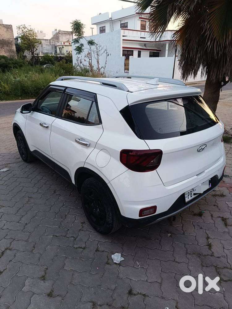 Hyundai Venue S Diesel, 2021, Diesel