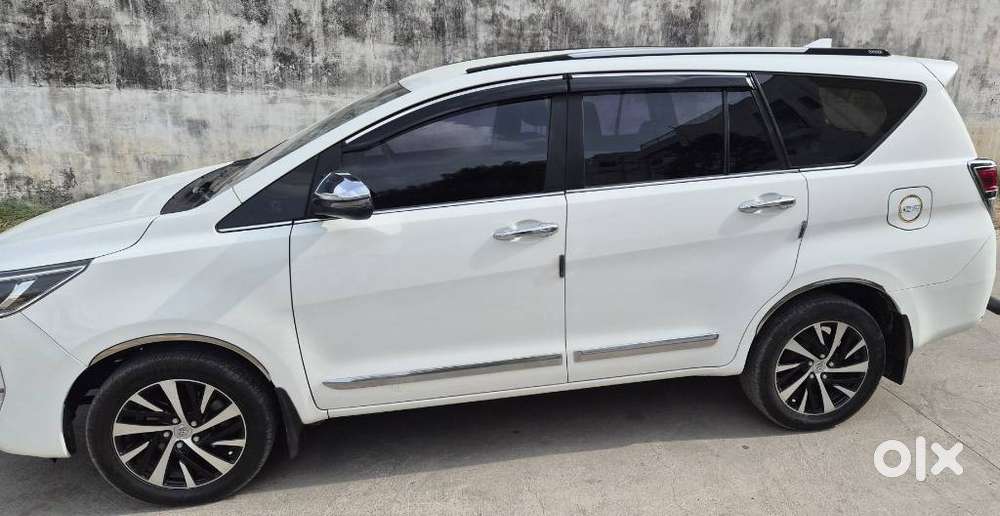 Toyota Innova Crysta 2.4 Z 7 Str, 2023, Diesel