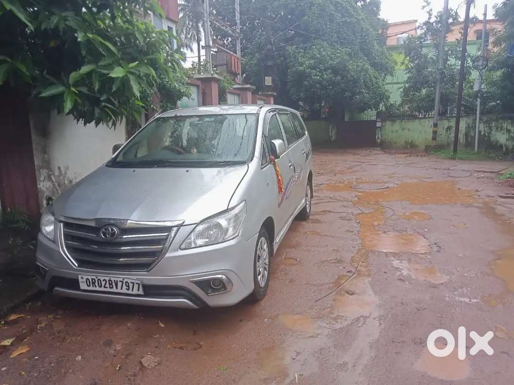 Toyota Innova Diesel 2012