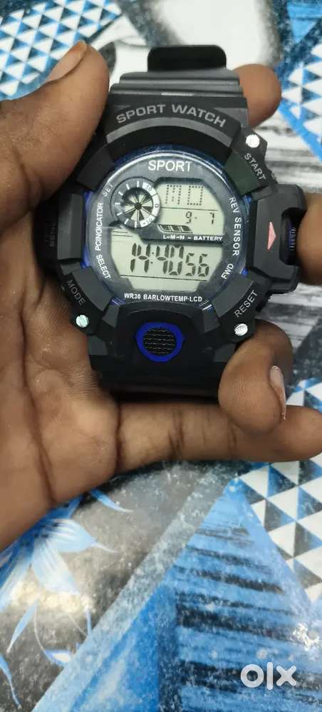 Sports watch