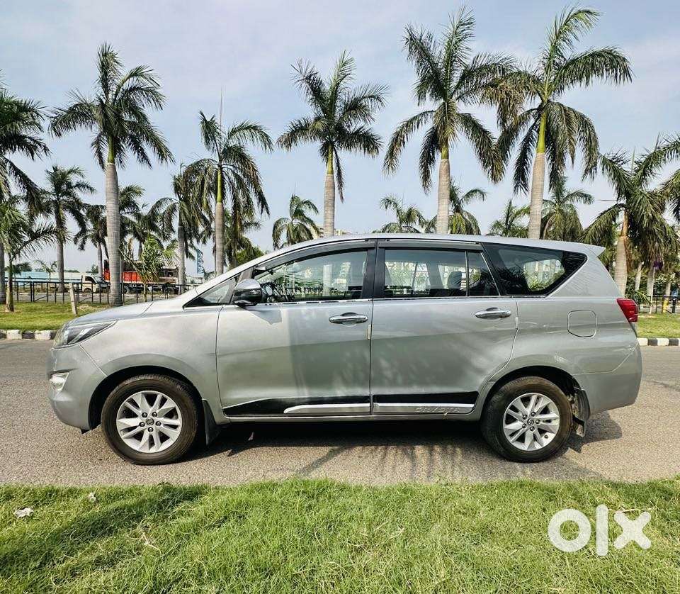 Toyota Innova Crysta 2.4 G Mt, 2019, Diesel