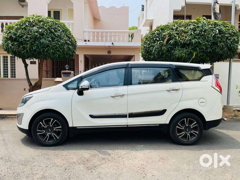 Mahindra Marazzo M8, 2019, Diesel