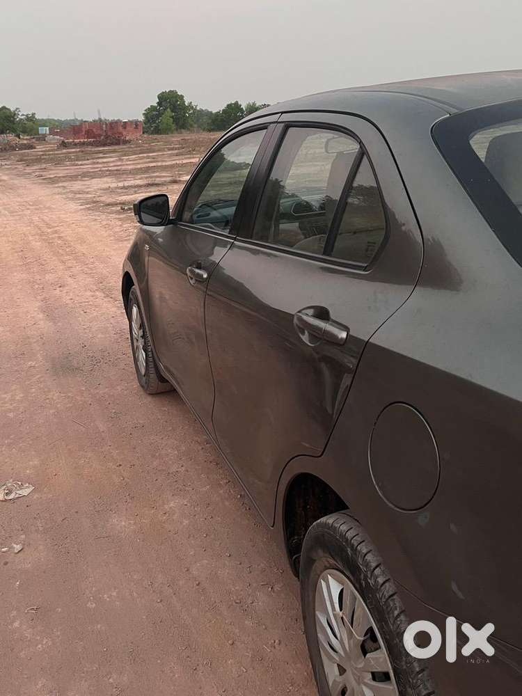 Maruti Suzuki Swift Dzire 2017 Diesel Well Maintained