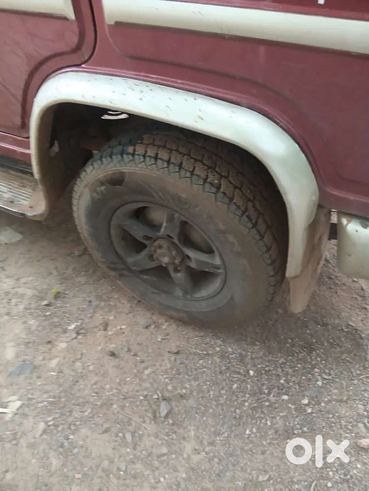 Mahindra Bolero Power 2012