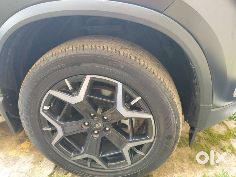 Tata Safari Stealth Edition
