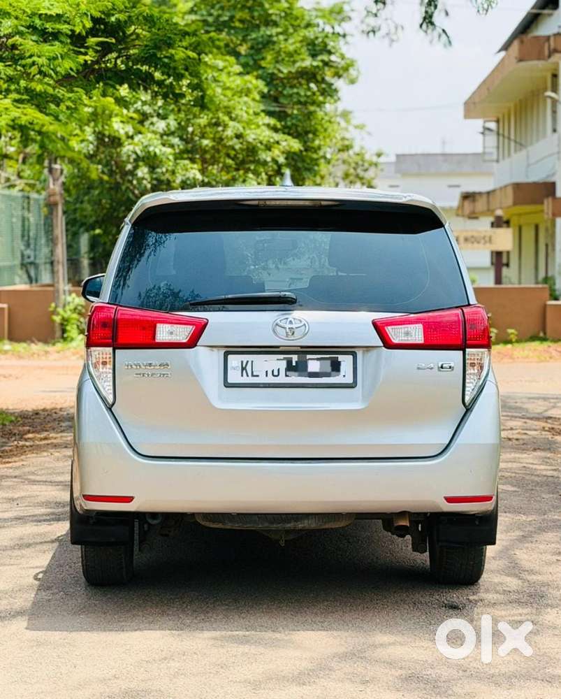 Toyota Innova Crysta 2.4 G Mt, 2022, Diesel