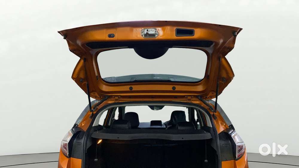 Tata Nexon 1.2 Revotron Xza Plus Dualtone, 2018, Petrol