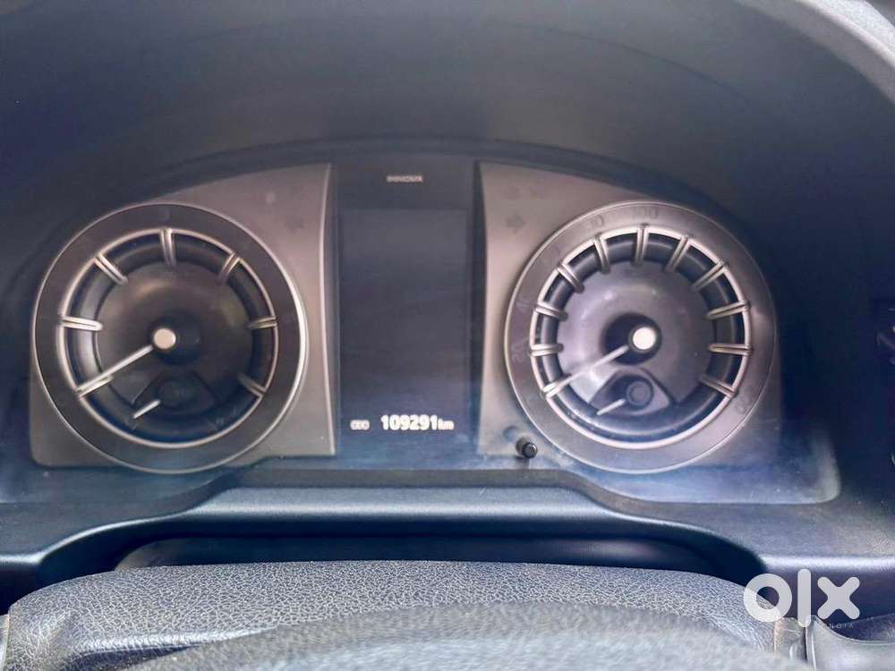 Toyota Innova Crysta 2020 V Diesel