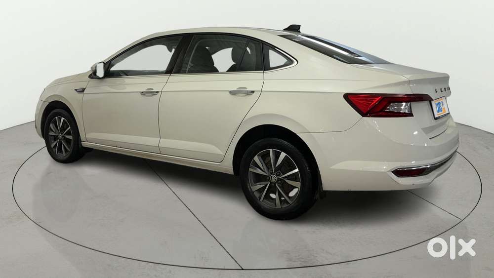 Skoda Slavia 1.0 Tsi Style At, 2023, Petrol
