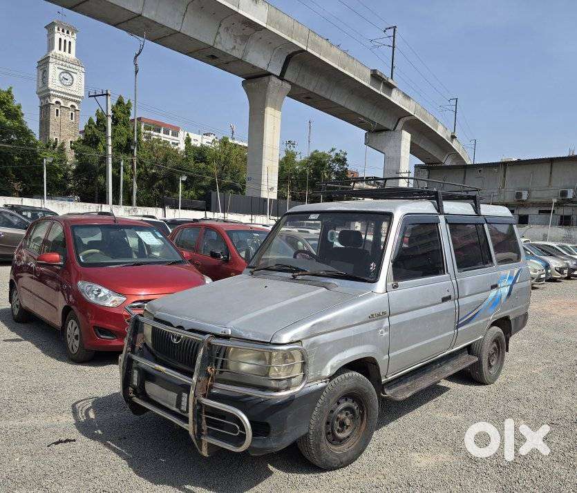 Toyota Qualis Fs 8seater, 2004, Diesel