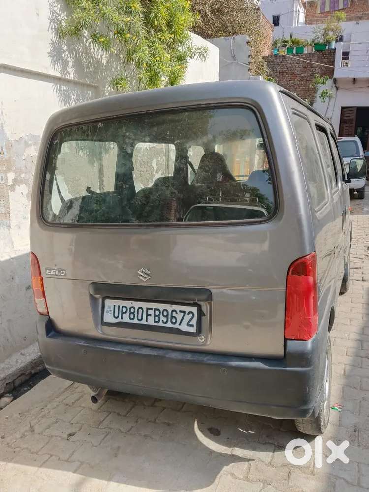 Private Eeco Car With Cng