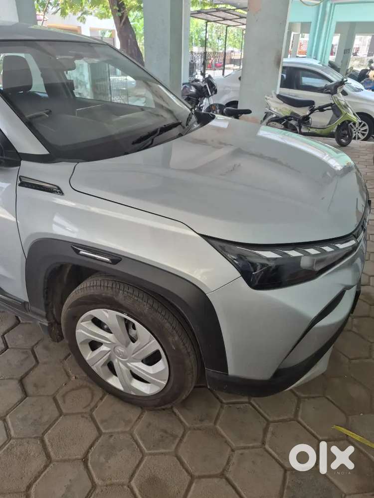 Maruti Victoris Lxi Mt Petrol