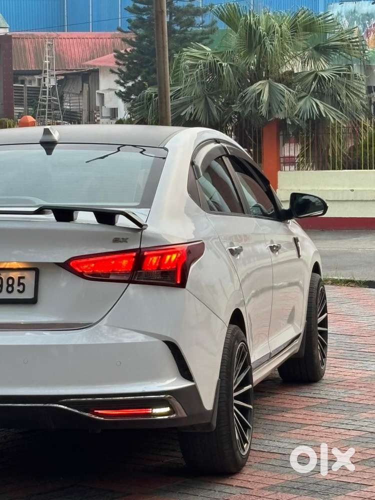 Hyundai Verna 1.5 Sx Petrol Mt, 2021, Petrol