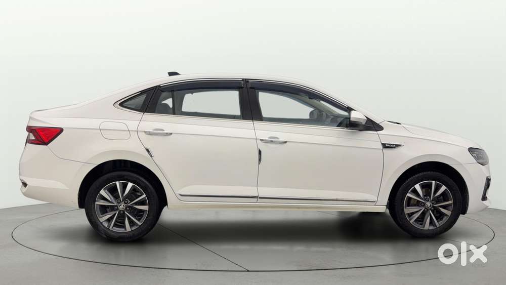Skoda Slavia Style 1.0l Tsi Mt, 2024, Petrol