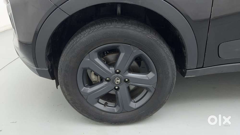 Tata Nexon 1.5 Revotorq Xza Plus (o) Dual Tone, 2022, Petrol