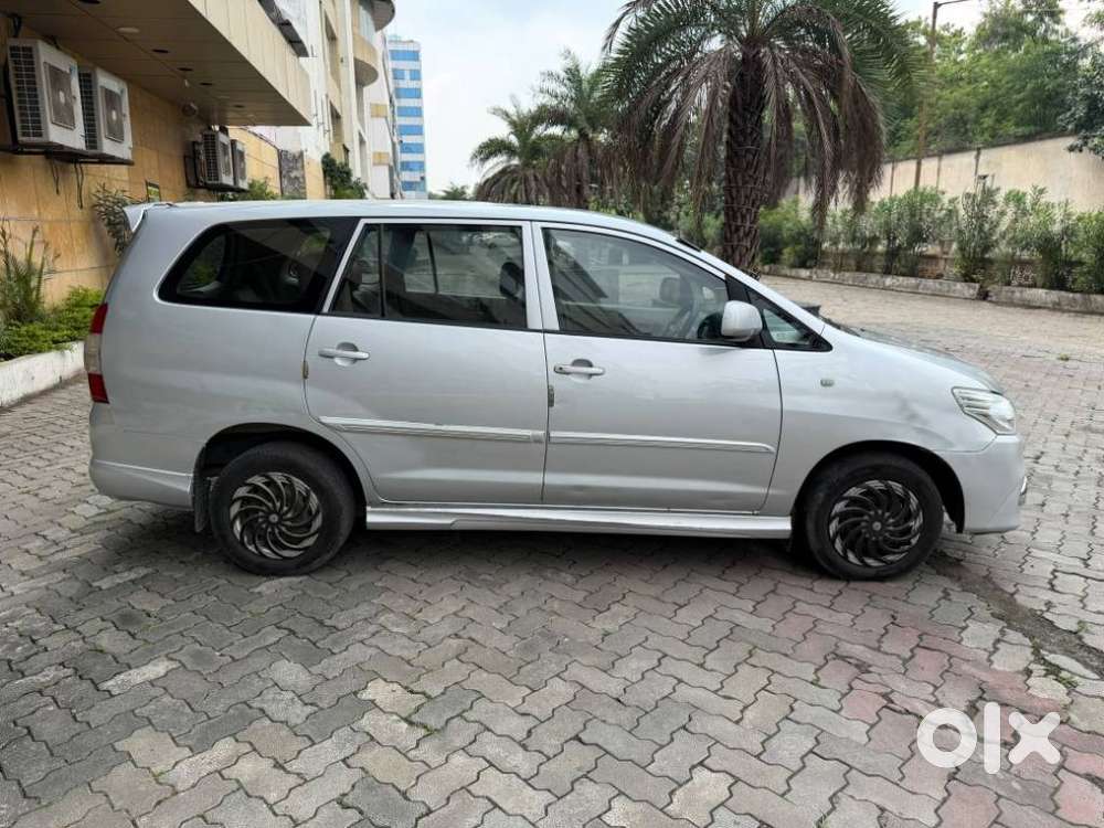 Toyota Innova 2.5 G (diesel) 7 Seater, 2013, Diesel