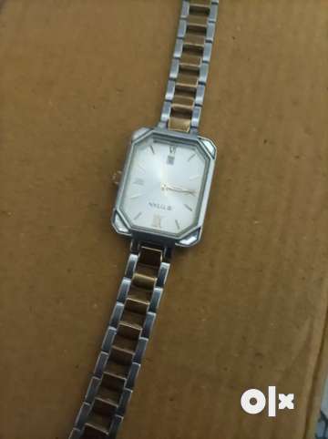 Titan watch clearance 2000