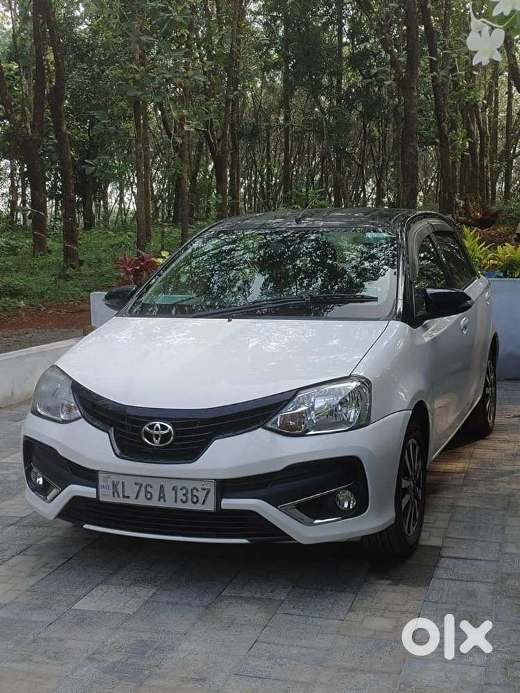 Toyota Etios Liva 2019 Dual Tone