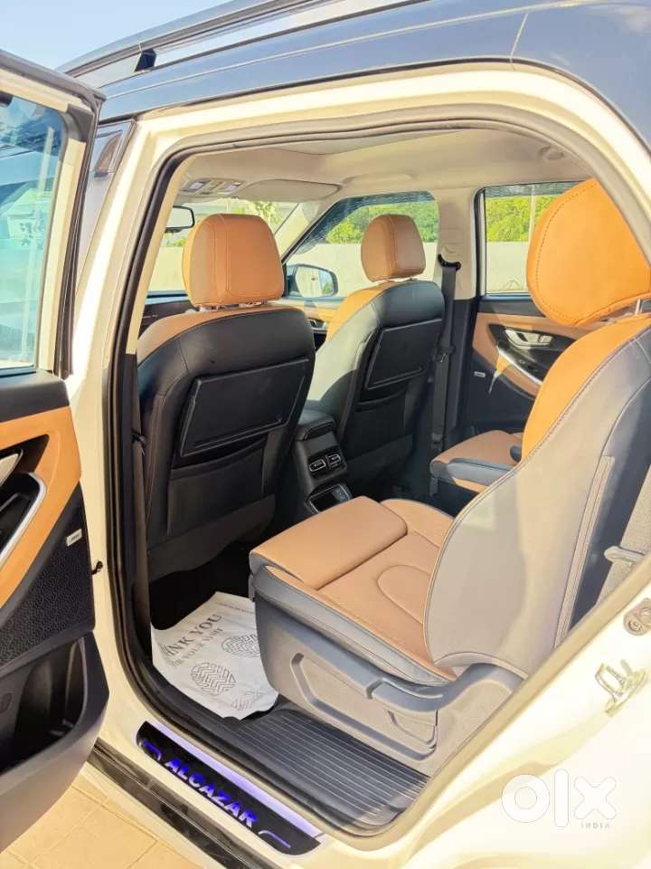 Hyundai Alcazar, 2025, Petrol