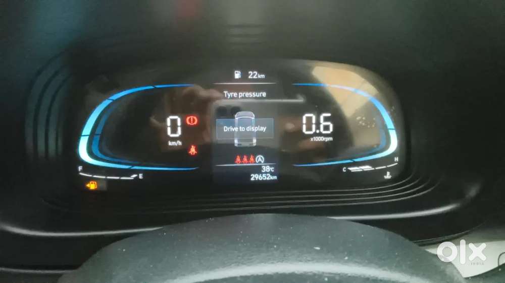 Hyundai Venue 1.2 S (o), 2024, Petrol